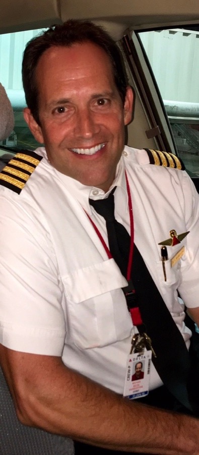 @CaptainMike350 on the flight deck